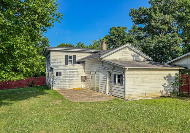 Photo 4 of Single family home for sale at 136 Sturgis St, Hubbardston, MI 48845 | MLS# 72026033015 | Listing updated on 2026-09-14
