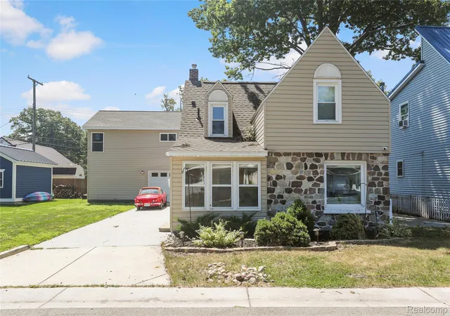 Photo 1 of Sale Pending at 3051 Elmwood Dr, Fort Gratiot, MI 48059 | MLS# 20261049822 | Listing updated on 2026-09-02