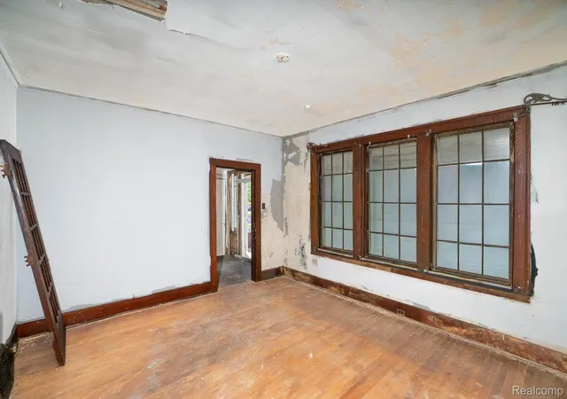 Photo 3 of Single family home for sale at 612 Lakewood St, Detroit, MI 48215 | MLS# 20261049831 | Listing updated on 2026-07-07