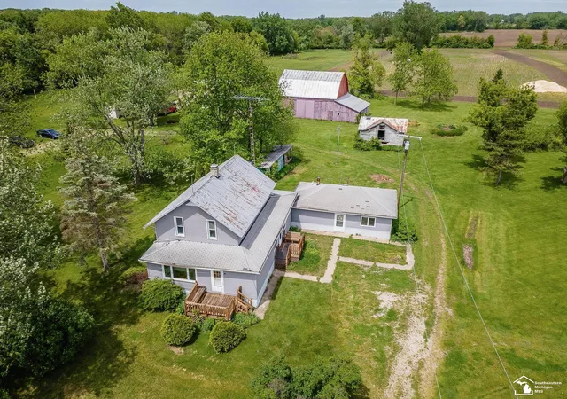 Photo 3 of Single family home for sale at 3754 Stewart Rd, Monroe, MI 48162 | MLS# 57050213412 | Listing updated on 2026-07-01