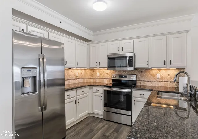 Photo 3 of Condo for sale at 2210 Country Clb Dr, Saint Clair Shores, MI 48082 | MLS# 58050213413 | Listing updated on 2026-08-25