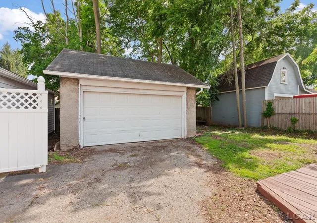 Photo 3 of Single family home for sale at 501 Harwood St, Jackson, MI 49203 | MLS# 56050213418 | Listing updated on 2026-09-17
