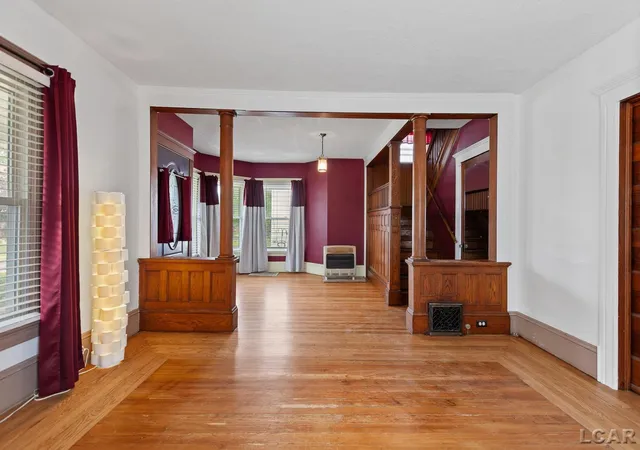 Photo 4 of Single family home for sale at 501 Harwood St, Jackson, MI 49203 | MLS# 56050213418 | Listing updated on 2026-09-17