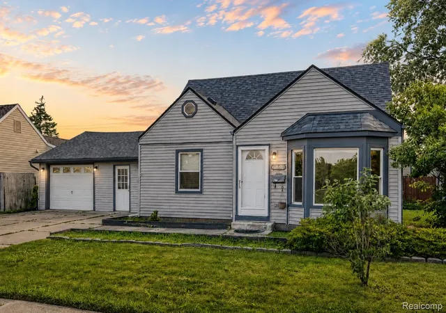 Photo 1 of Sale Pending at 27860 Blum St, Roseville, MI 48066 | MLS# 20261049845 | Listing updated on 2026-09-14