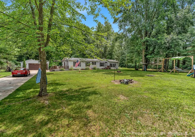 4th image of 3766 Mary Ave, Newaygo, MI 49337 | MLS# 65026033048