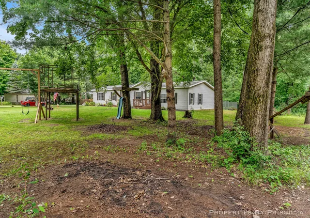 5th image of 3766 Mary Ave, Newaygo, MI 49337 | MLS# 65026033048