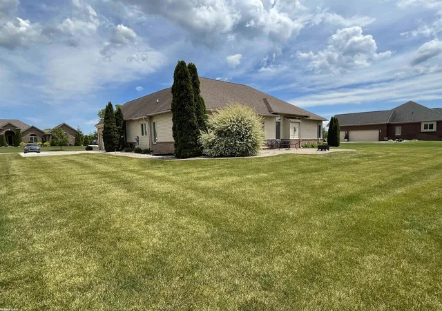 Listing Photo 4 - Condo for sale in building located at 28598 Liparoto Blvd, Flat Rock, MI 48134