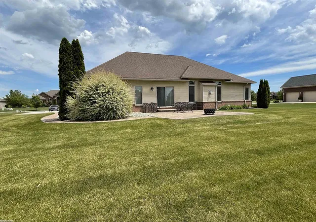 Listing Photo 5 - Condo for sale in building located at 28598 Liparoto Blvd, Flat Rock, MI 48134