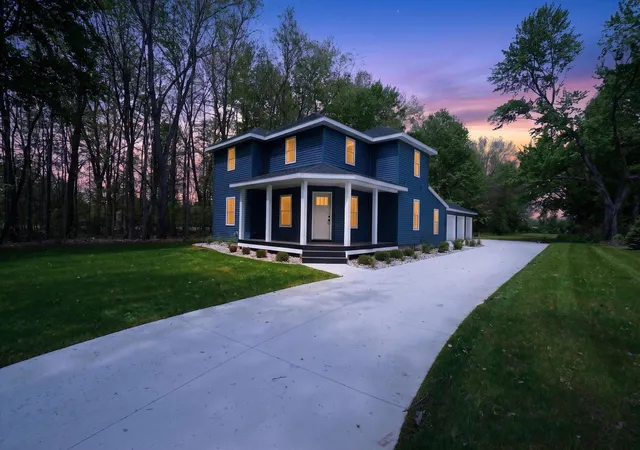 Photo 2 of Single family home for sale at 5581 E Main St, Kalamazoo, MI 49048 | MLS# 66026033054 | Listing updated on 2026-09-04
