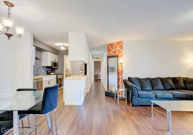 Photo 3 of Condo for sale at 1525 Harbour Ct #73, Trenton, MI 48183 | MLS# 20261049890 | Listing updated on 2026-09-17