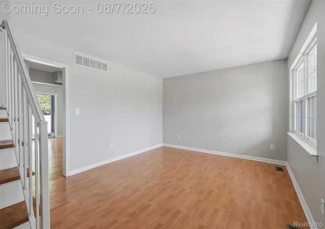 4th image of 24752 Olde Orchard St, Novi, MI 48375 | MLS# 20261049897