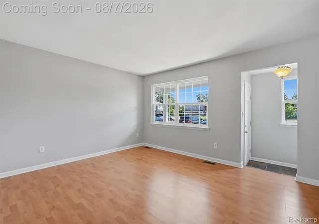 5th image of 24752 Olde Orchard St, Novi, MI 48375 | MLS# 20261049897