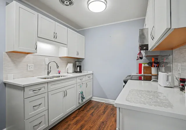 Photo 4 of Condo for sale at 1249 Lakeshore Dr #115, Muskegon, MI 49441 | MLS# 71026033088 | Listing updated on 2026-08-05