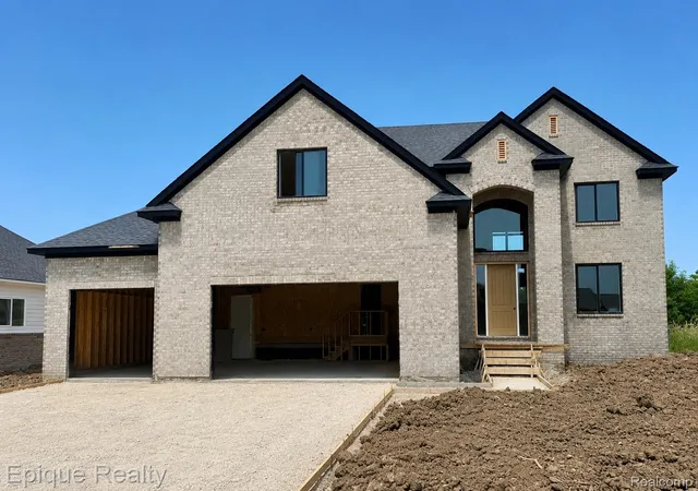 Photo 2 of Single family home for sale at 29736 Red Fox Ln, New Baltimore, MI 48047 | MLS# 20261049930 | Listing updated on 2026-09-03