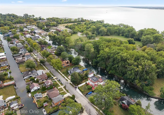 Photo 3 of Single family home for sale at 14356 Harbor Is, Detroit, MI 48215 | MLS# 20261049963 | Listing updated on 2026-09-22
