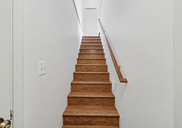 Photo 2 of Condo for sale at 107 Commons Cir, Saline, MI 48176 | MLS# 81026033110 | Listing updated on 2026-09-11