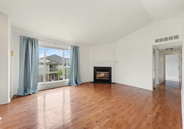 Photo 3 of Condo for sale at 107 Commons Cir, Saline, MI 48176 | MLS# 81026033110 | Listing updated on 2026-09-11