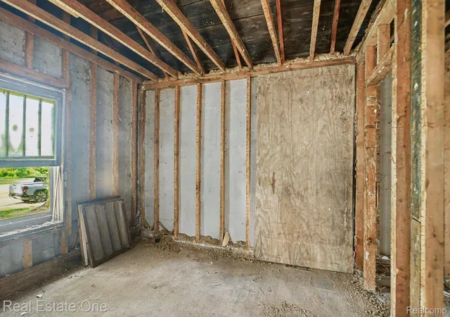 Photo 3 of Single family home for sale at 5 3rd Street, Yale, MI 48097 | MLS# 20261049973 | Listing updated on 2026-07-16
