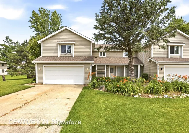 Listing Photo 1 - Condo for sale in building located at 6124 Normandy Dr, Saginaw, MI 48638