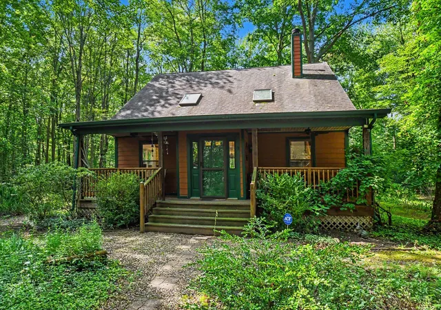 1st image of 13189 Three Oaks Rd, Sawyer, MI 49125 | MLS# 69026033128