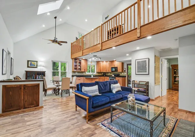 4th image of 13189 Three Oaks Rd, Sawyer, MI 49125 | MLS# 69026033128