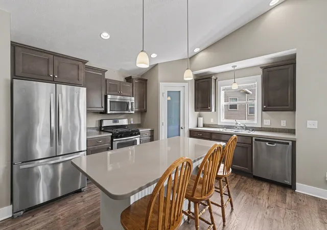 Listing Photo 3 - Condo for sale in building located at 11526 Wilmington Dr, Allendale, MI 49401