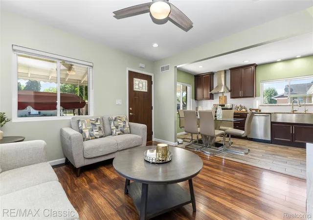 Photo 4 of Single family home for sale at 32417 Linderman Ave, Warren, MI 48093 | MLS# 20261050003 | Listing updated on 2026-09-01