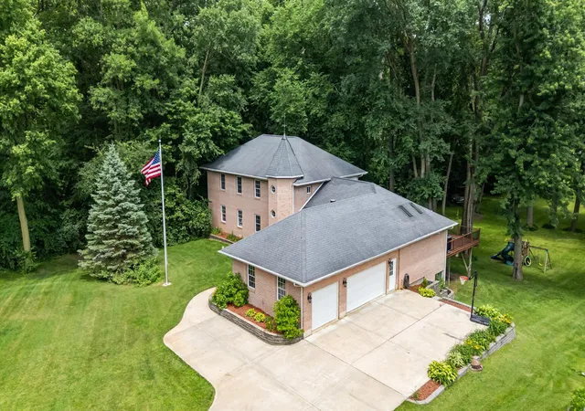 Photo 4 of Single family home for sale at 3439 Michael Ln, Saint Joseph, MI 49085 | MLS# 66026033148 | Listing updated on 2026-07-31