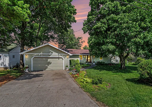 Photo 1 of Sale Pending at 58929 Yeatter Rd, Colon, MI 49040 | MLS# 68026033159 | Listing updated on 2026-07-18