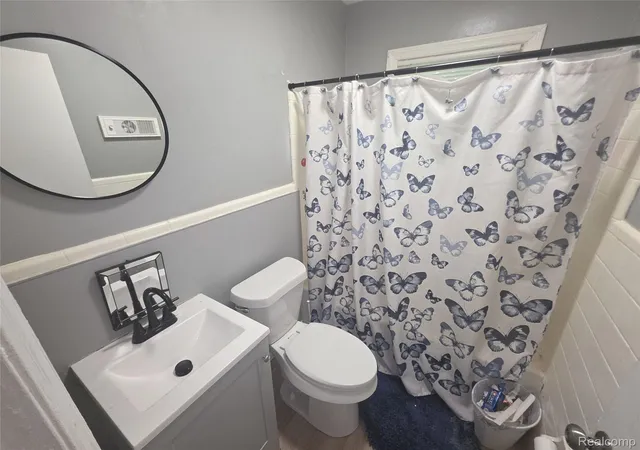 Photo 2 of Single family home for sale at 16435 Tacoma St, Detroit, MI 48205 | MLS# 20261050032 | Listing updated on 2026-08-21
