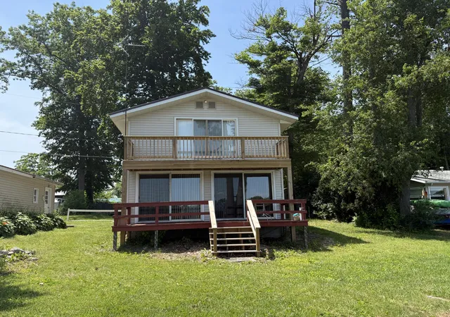 image of 141 S Beechwood Dr Sw, Stanton, MI 48888 | MLS# 72026033169
