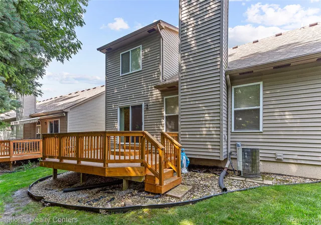 Photo 3 of Condo for sale at 180 Winslow Cir, Commerce Township, MI 48390 | MLS# 20261050038 | Listing updated on 2026-09-11