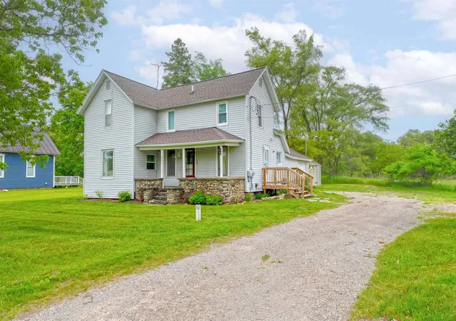 Photo 1 of Single family home for sale at 6034 Bates Rd, Williamsburg, MI 49690 | MLS# 78080070488 | Listing updated on 2026-07-04