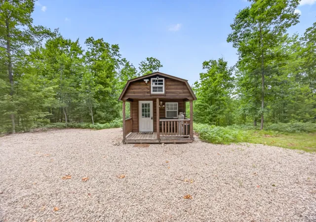 Photo 3 of Single family home for sale at S 47 3/4 Rd, Cadillac, MI 49601 | MLS# 78080070491 | Listing updated on 2026-07-27