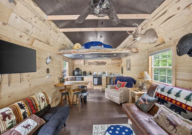 Photo 4 of Single family home for sale at S 47 3/4 Rd, Cadillac, MI 49601 | MLS# 78080070491 | Listing updated on 2026-07-27