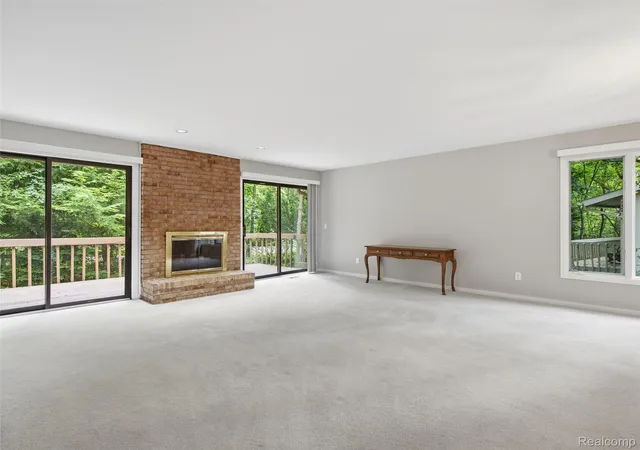 Photo 3 of Condo for sale at 2281 Forest Glen, West Bloomfield, MI 48324 | MLS# 20261050047 | Listing updated on 2026-08-24