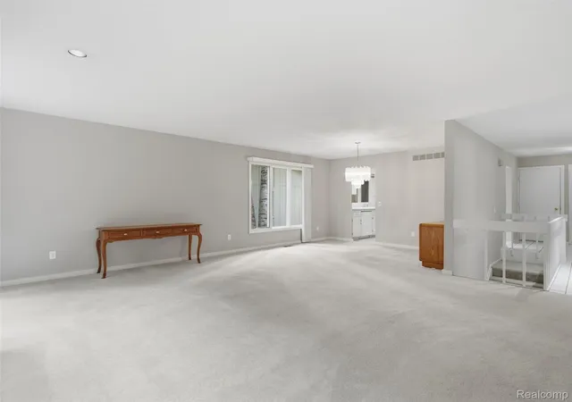 Photo 4 of Condo for sale at 2281 Forest Glen, West Bloomfield, MI 48324 | MLS# 20261050047 | Listing updated on 2026-10-20