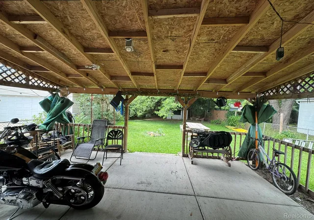 Photo 3 of Single family home for sale at 4640 Jackson St, Dearborn Heights, MI 48125 | MLS# 20261050085 | Listing updated on 2026-07-06