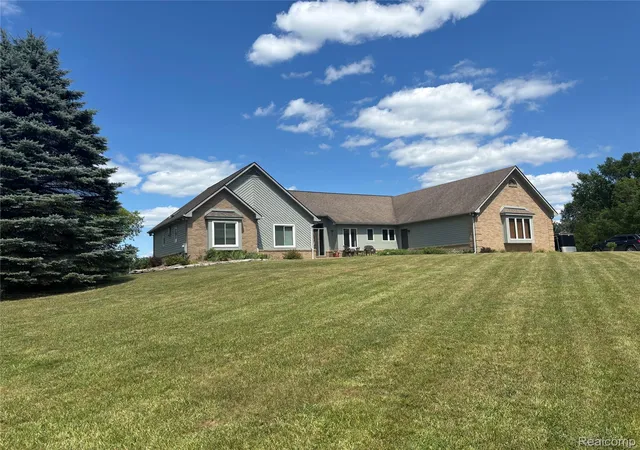 Photo 3 of Single family home for sale at 725 S Sashabaw Rd, Ortonville, MI 48462 | MLS# 20261050086 | Listing updated on 2026-09-06
