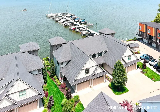 1st image of 543 Macatawa Ave, Holland, MI 49423 | MLS# 71026033213