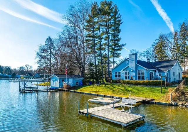 Photo 1 of Single family home for sale at 51479 Summit St, Paw Paw, MI 49079 | MLS# 81026033219 | Listing updated on 2026-09-15