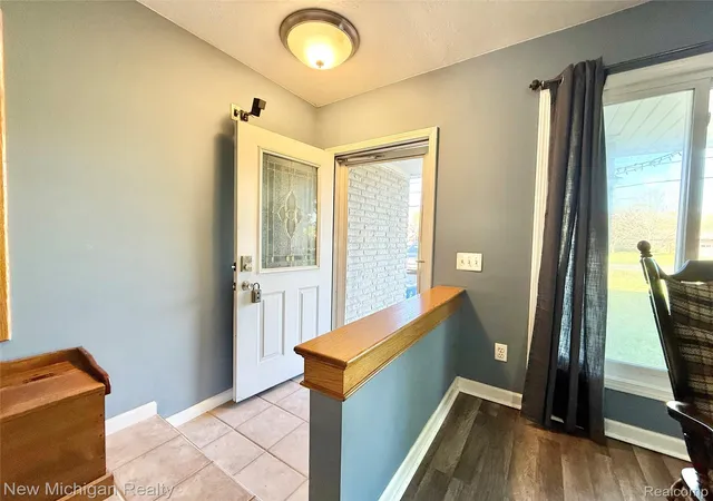 Photo 3 of Single family home for sale at 5288 Torrey Rd, Flint, MI 48507 | MLS# 20261050113 | Listing updated on 2026-07-21