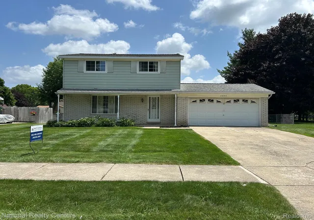 Photo 1 of Sale Pending at 2648 Campbellgate Dr, Waterford, MI 48329 | MLS# 20261050120 | Listing updated on 2026-09-05