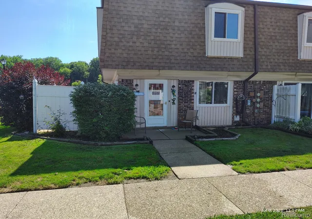 Listing Photo 1 - Condo for sale in building located at 15728 Dupage Blvd, Taylor, MI 48180