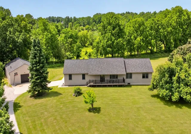 Photo 1 of Single family home for sale at 18167 W Austin Rd, Manchester, MI 48158 | MLS# 55026033239 | Listing updated on 2026-08-03