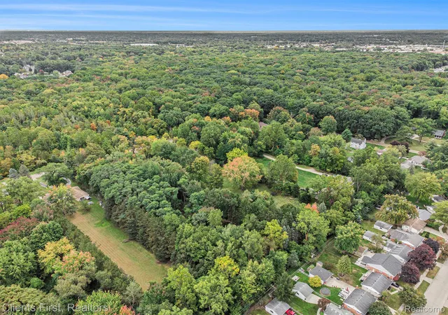 4th image of 7655 Koppernick Rd, Canton, MI 48187 | MLS# 20261050152