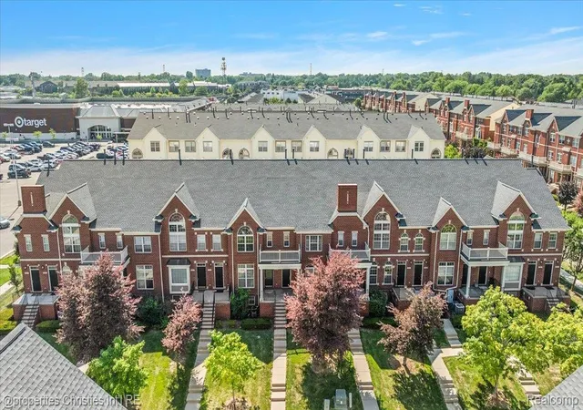 Listing Photo 2 - Condo for sale in building located at 1422 Raliegh Pl, Troy, MI 48084