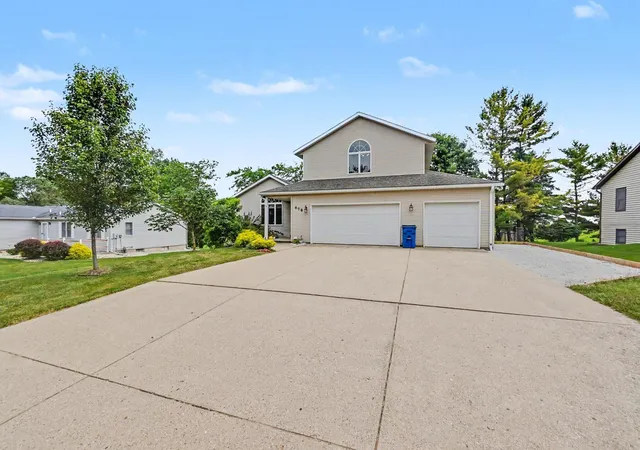 5th image of 678 Apache Dr, Fremont, MI 49412 | MLS# 72026033244