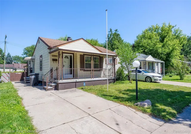 Photo 2 of Single family home for sale at 6053 John Daly St, Taylor, MI 48180 | MLS# 20261050168 | Listing updated on 2026-07-26