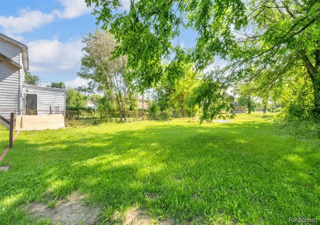 Photo 3 of Single family home for sale at 8928 Mackinaw St, Detroit, MI 48204 | MLS# 20261050183 | Listing updated on 2026-07-06